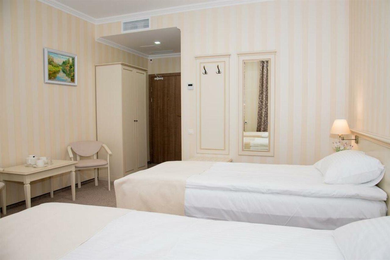 Pletnevskiy Inn Kharkiv Eksteriør billede