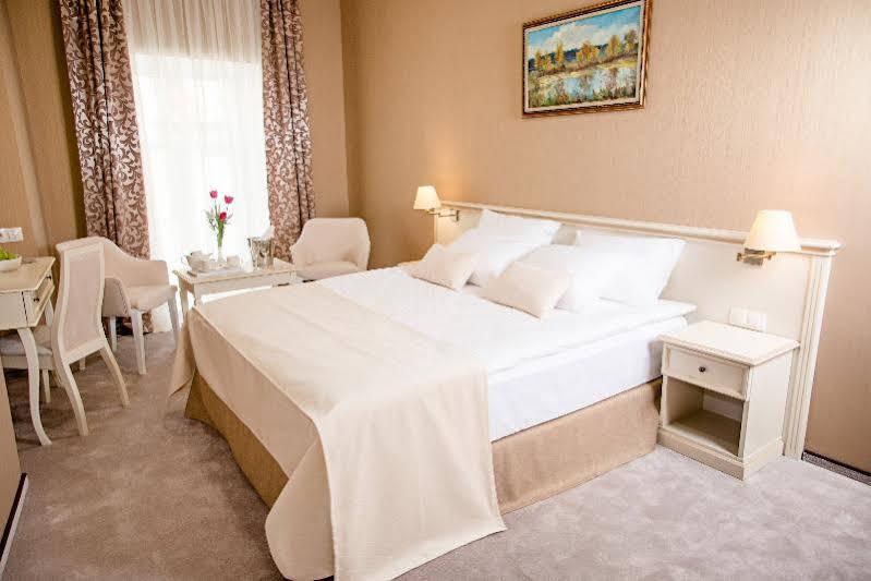 Pletnevskiy Inn Kharkiv Eksteriør billede