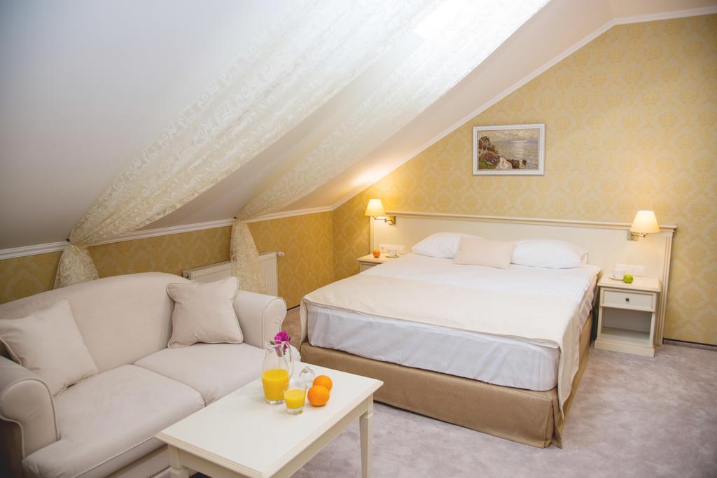 Pletnevskiy Inn Kharkiv Eksteriør billede