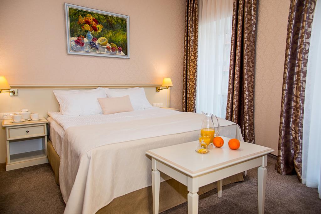 Pletnevskiy Inn Kharkiv Eksteriør billede