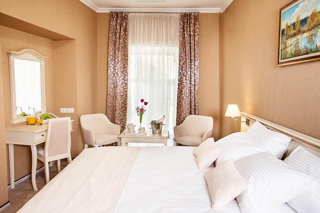 Pletnevskiy Inn Kharkiv Eksteriør billede