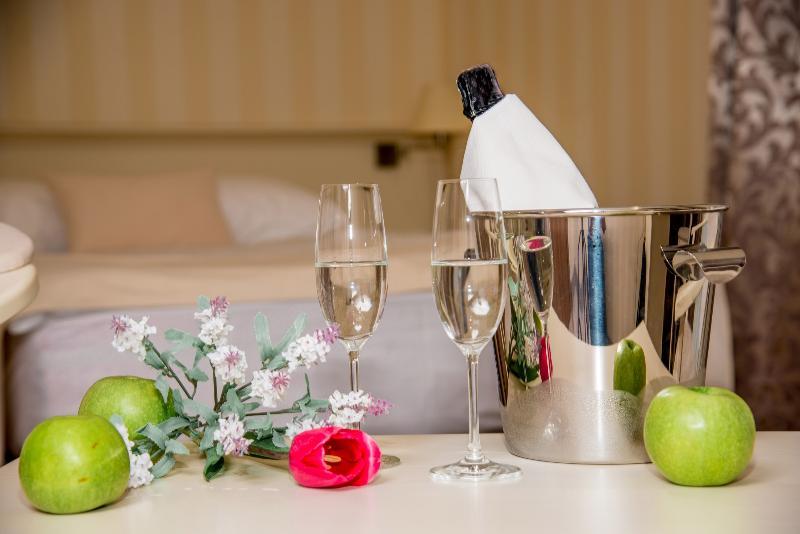 Pletnevskiy Inn Kharkiv Eksteriør billede
