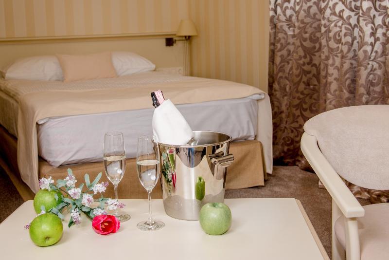 Pletnevskiy Inn Kharkiv Eksteriør billede