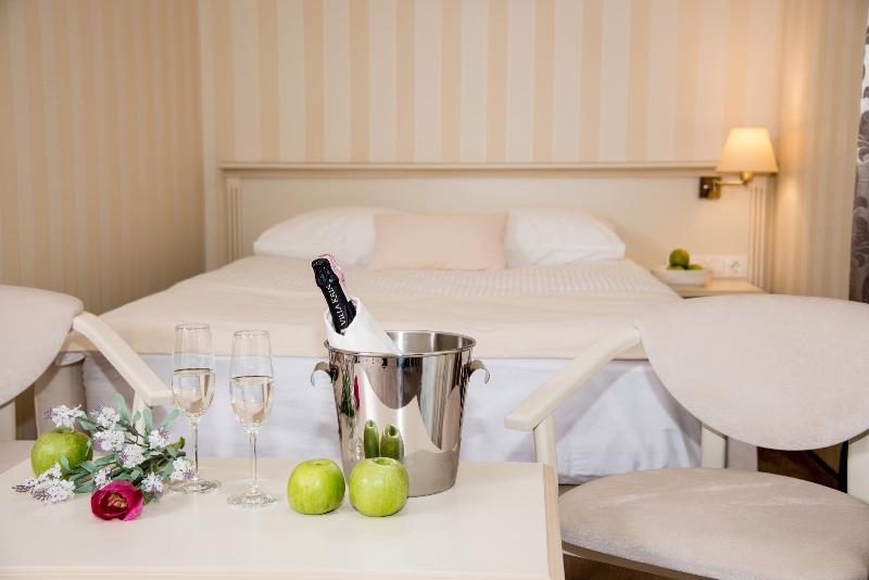Pletnevskiy Inn Kharkiv Eksteriør billede