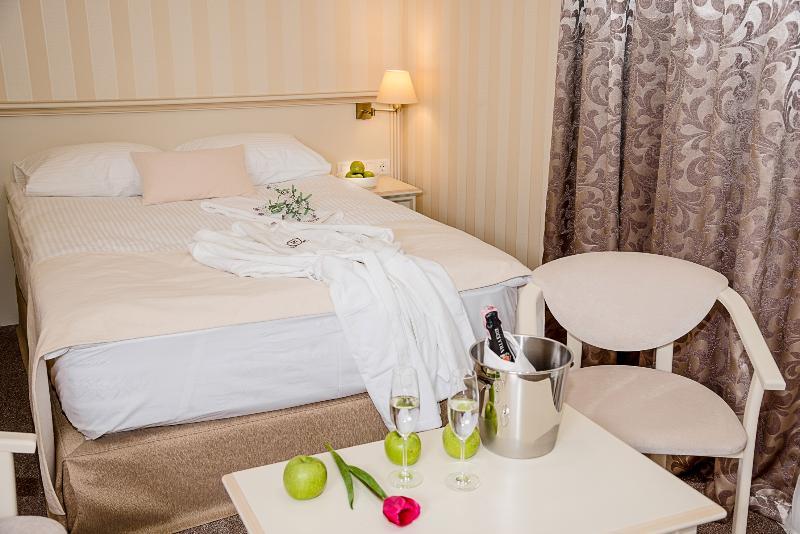 Pletnevskiy Inn Kharkiv Eksteriør billede