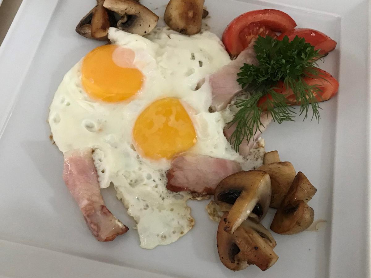 Pletnevskiy Inn Kharkiv Eksteriør billede